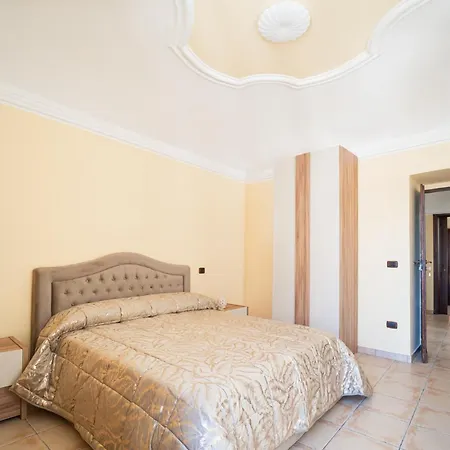 Il Marchese Del Giglio Holiday home Bucchianico